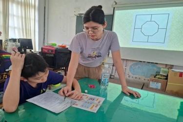 窗格裡的祝福：在地信仰美學探索