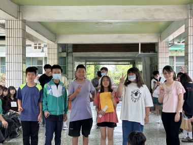 兒童英文教學教學參訪-至保長國小進行英文遊戲闖關