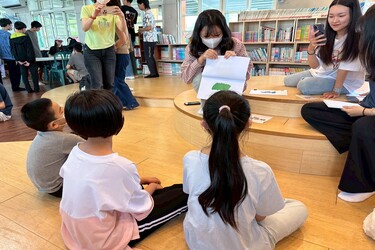 初級寫作(二)教學參訪-至新光國小進行英文遊戲闖關