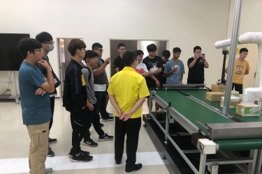 協同作業機器人與產業自動化