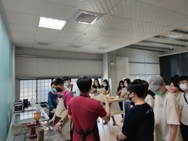 小資青年創業：台灣咖啡的新篇章