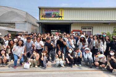 雲林縣地方農特產之品牌整合設計建構